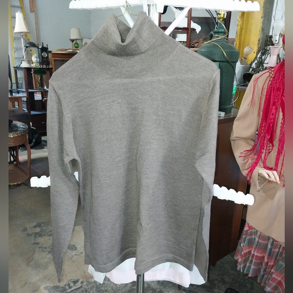 Morgano Dark Brown Turtleneck Sweater